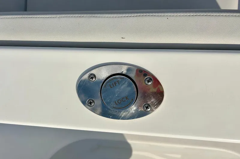 Slide: The Image of Lock mechanism on 2024 Hurricane Sundeck Sport 218 OB boat. - 32