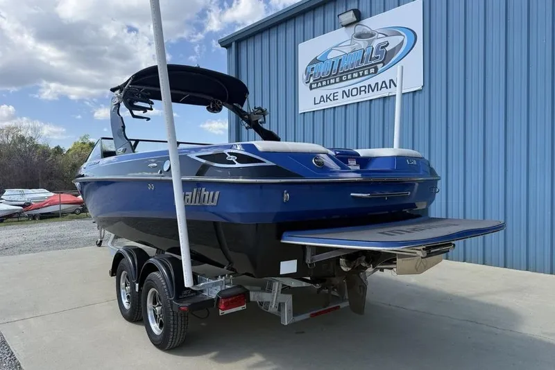 Slide: The Image of 2008 Malibu Sunscape 23 LSV boat at Foothills Marine Center, Lake Norman. - 4