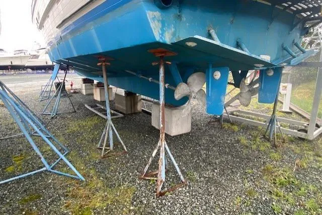 Slide: The Image of Ocean Alexander 50 Mark I yacht from 1980 on stands for maintenance. - 56