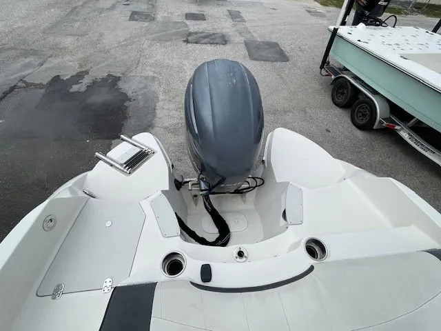 Slide: The Image of Stingray 214 LR 2016 - 18