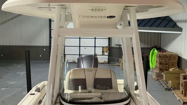 Slide: The Image of Tidewater 232 LXF 2020 - 16
