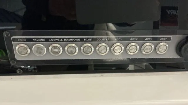 Slide: The Image of Tidewater 232 LXF 2020 - 5