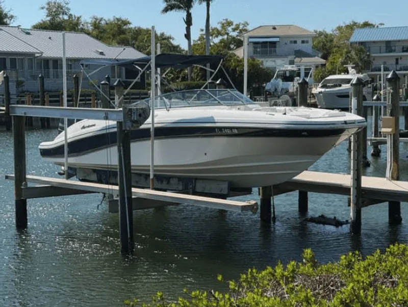 The Image of Hurricane Sundeck 2015 - 0