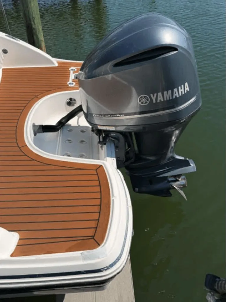 Slide: The Image of Hurricane Sundeck 2015 - 12