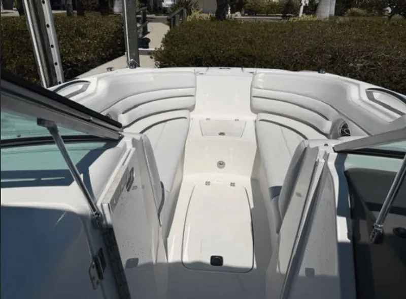 Slide: The Image of Hurricane Sundeck 2015 - 5