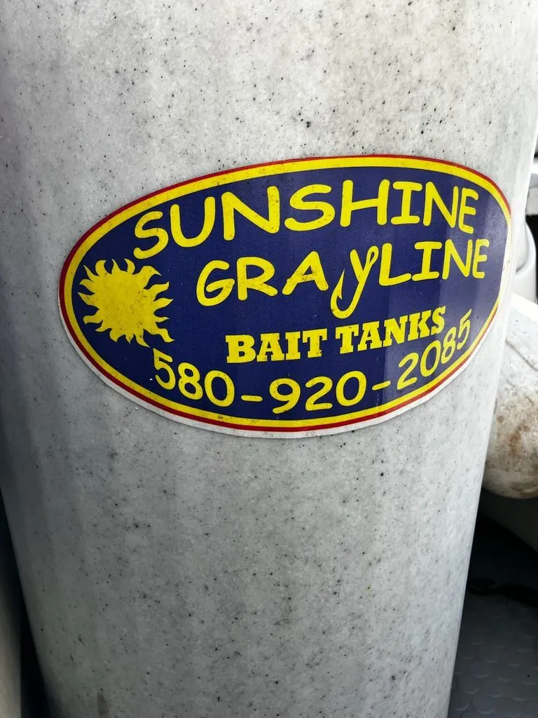 Slide: The Image of Bayliner Fish & Ski 194 SF 2006 - 13