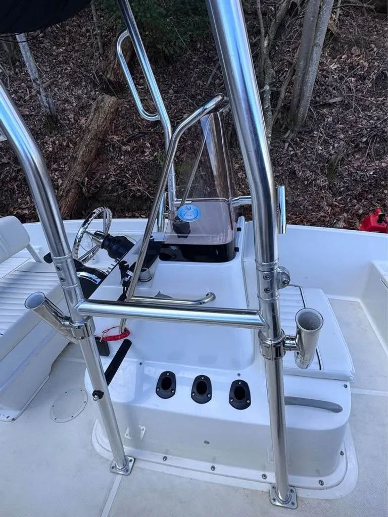 Slide: The Image of Bayliner Element F18 2019 - 10