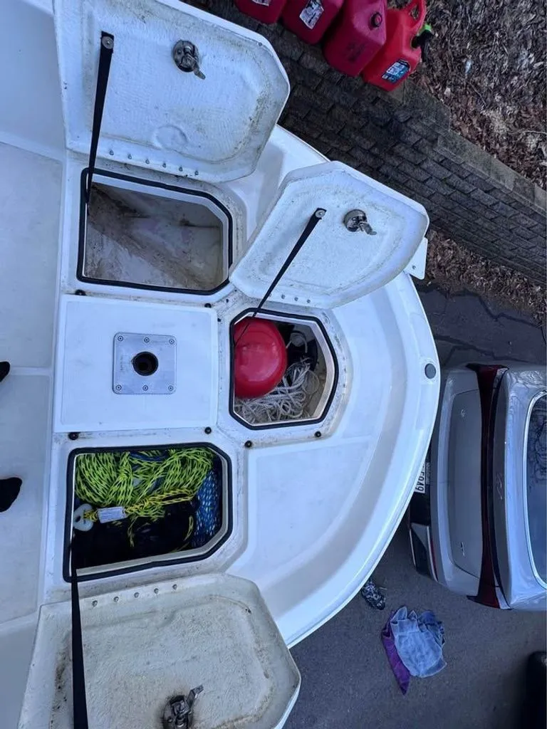 Slide: The Image of Bayliner Element F18 2019 - 14