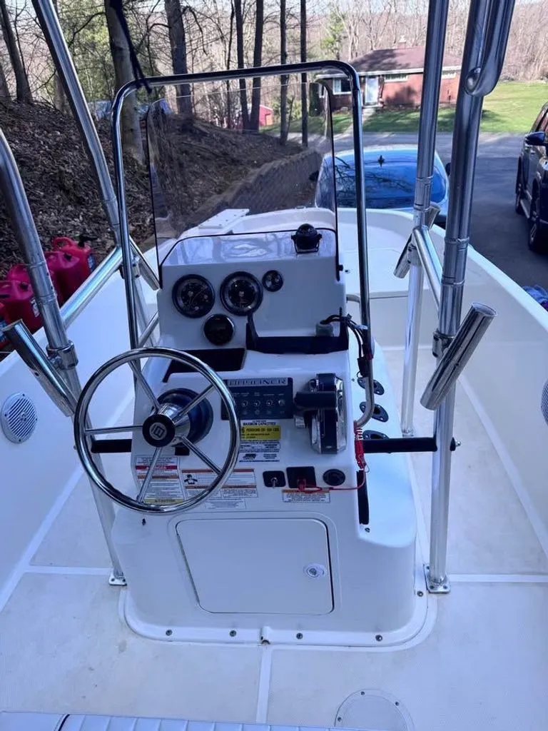 Slide: The Image of Bayliner Element F18 2019 - 7