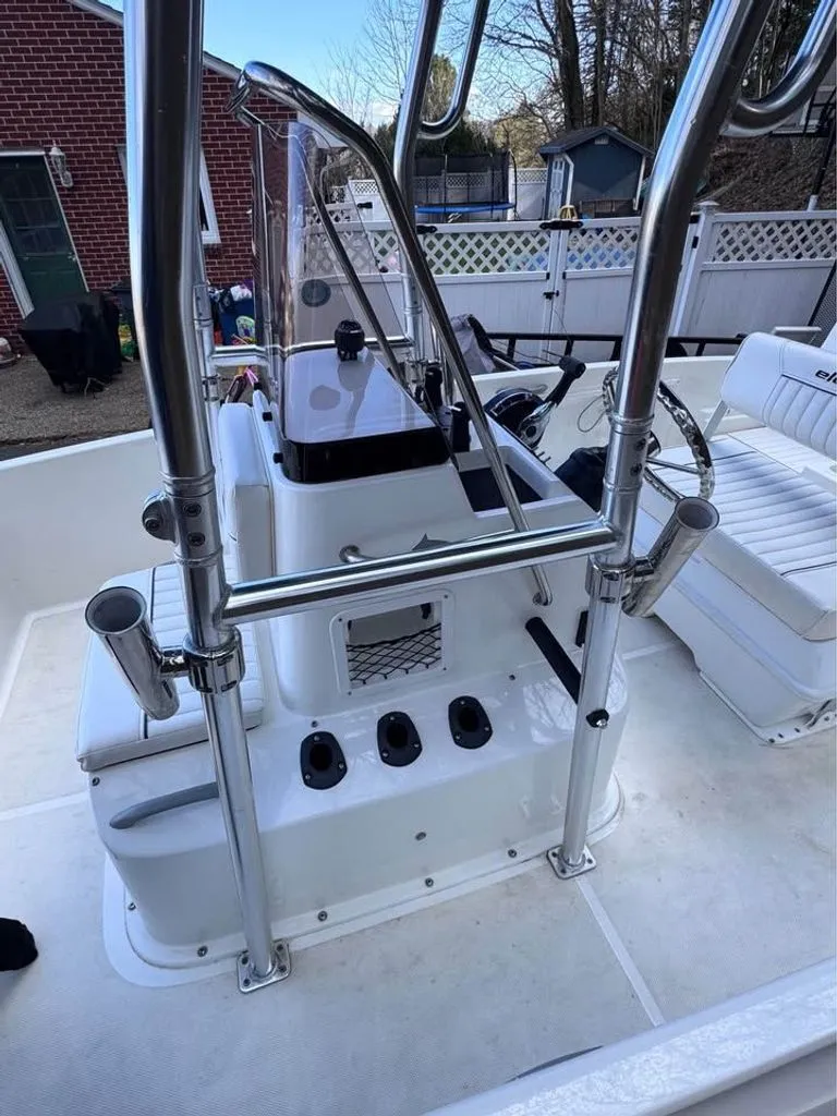 Slide: The Image of Bayliner Element F18 2019 - 9