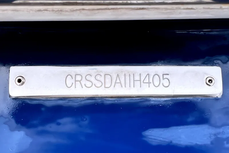 Slide: The Image of Serial number plate on a 2005 Cruisers Yachts 440 Express. - 87