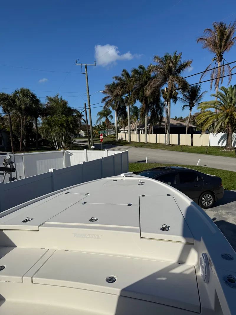 Slide: The Image of Pathfinder 2500 Hybrid 2017 - 2