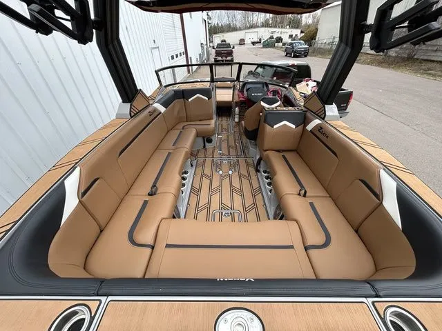 Slide: The Image of Varatti Z2474 2026 - 13