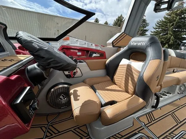 Slide: The Image of Varatti Z2474 2026 - 24