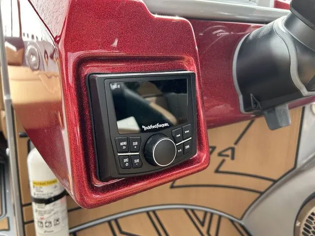 Slide: The Image of Varatti Z2474 2026 - 27