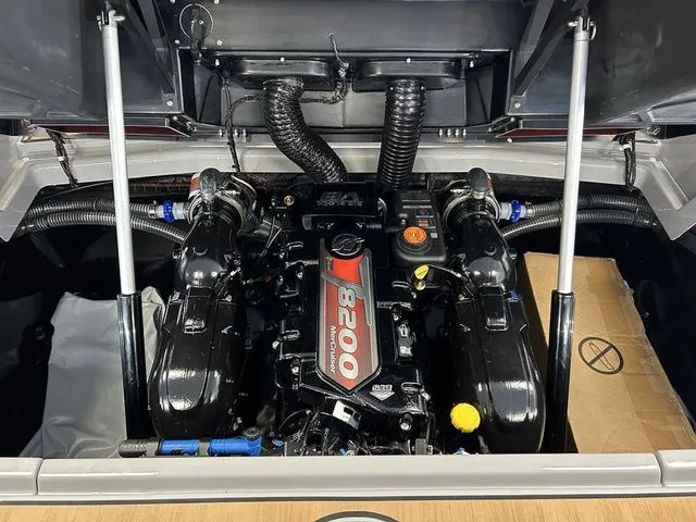 Slide: The Image of Varatti Z2474 2026 - 37