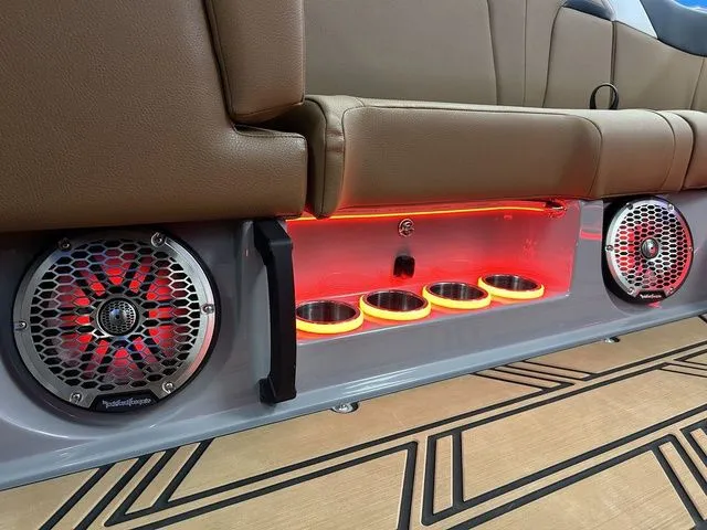 Slide: The Image of Varatti Z2474 2026 - 39