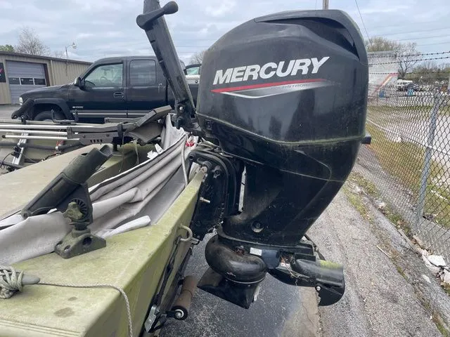 Slide: The Image of Lowe Roughneck 1760 Deluxe Tiller 2019 - 4