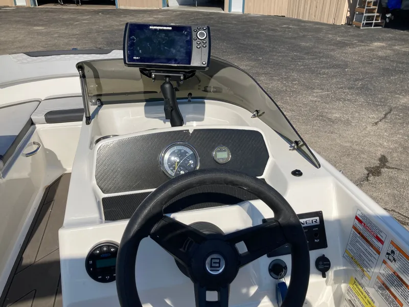 Slide: The Image of 2022 Bayliner Element M17 helm with navigation system. - 13