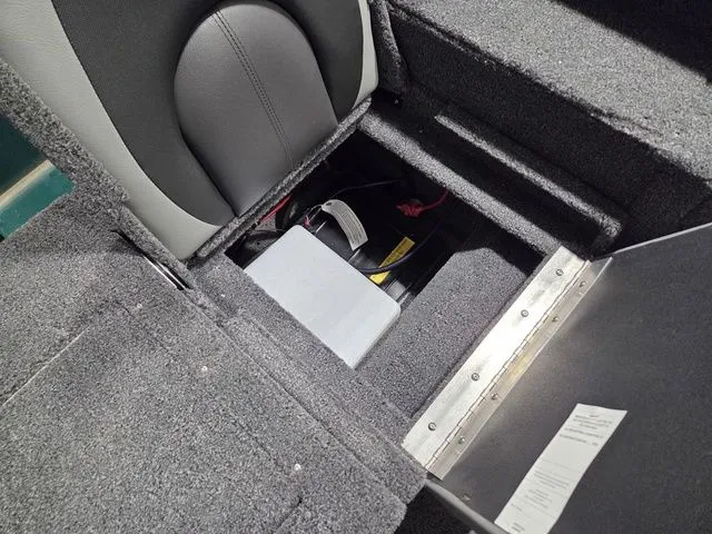 Slide: The Image of Lund 1775 Adventure Sport 2026 - 10