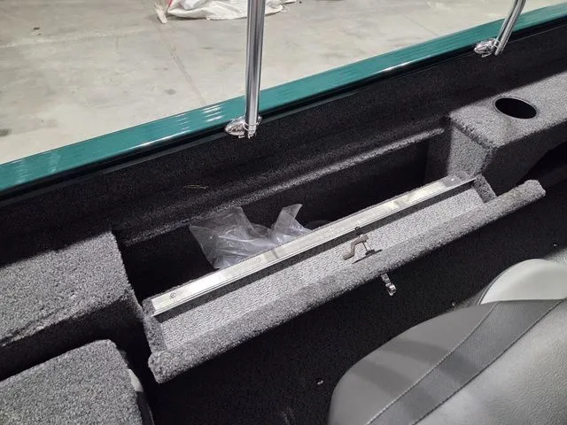 Slide: The Image of Lund 1775 Adventure Sport 2026 - 14