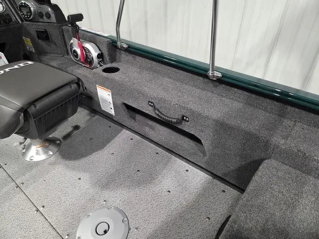 Slide: The Image of Lund 1775 Adventure Sport 2026 - 15