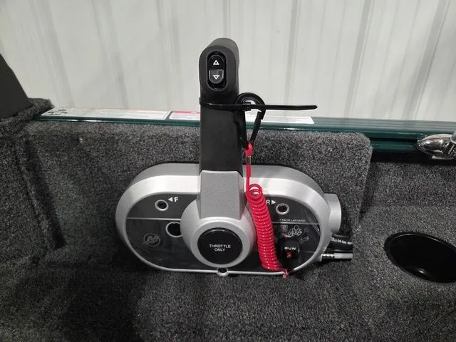 Slide: The Image of Lund 1775 Adventure Sport 2026 - 22