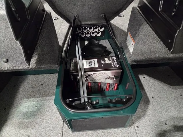 Slide: The Image of Lund 1775 Adventure Sport 2026 - 25