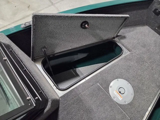 Slide: The Image of Lund 1775 Adventure Sport 2026 - 28