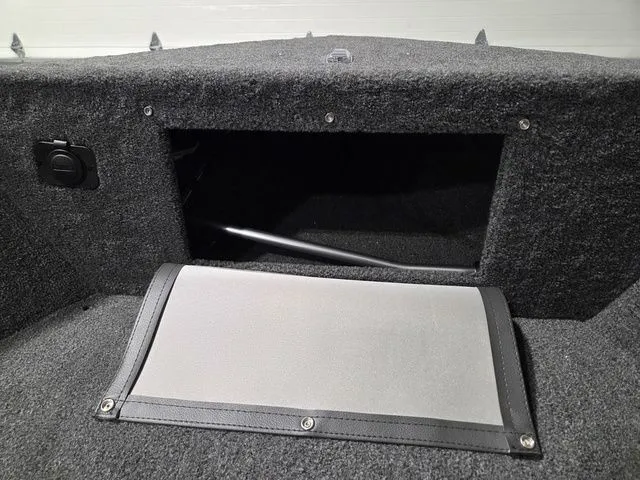 Slide: The Image of Lund 1775 Adventure Sport 2026 - 30