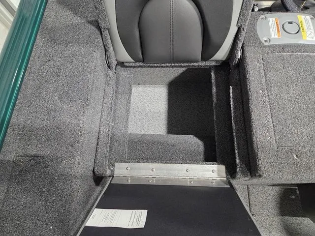 Slide: The Image of Lund 1775 Adventure Sport 2026 - 9