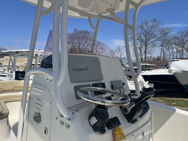 Slide: The Image of NauticStar 25 XS 2019 - 8