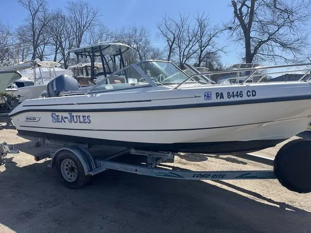 The Image of Boston Whaler Ventura 18 DC 1999 - 1