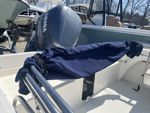 Slide: The Image of Boston Whaler Ventura 18 DC 1999 - 5