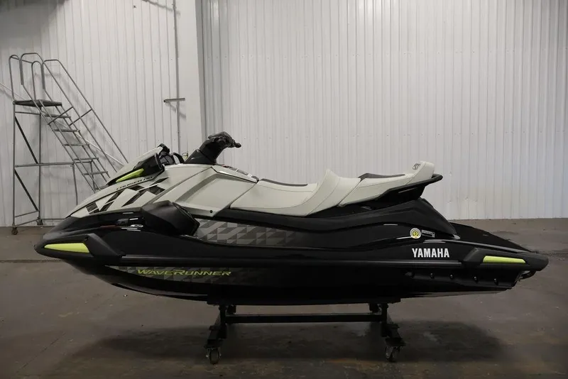 Slide: The Image of 2026 Yamaha WaveRunner VX Cruiser HO in a showroom, side view. - 26
