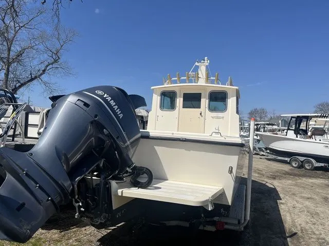 Slide: The Image of Parker Marine 2520 Xl 2006 - 3