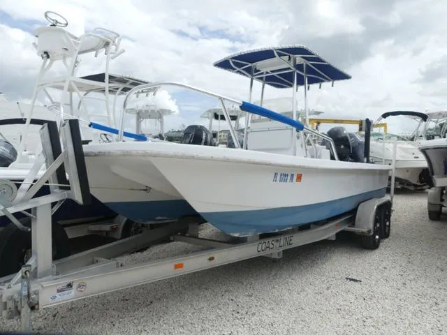 The Image of Twin Vee 22 BayCat 2012 - 1