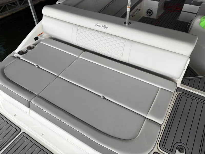 Slide: The Image of Rear seating of 2020 Sea Ray SDX 270 boat. - 4