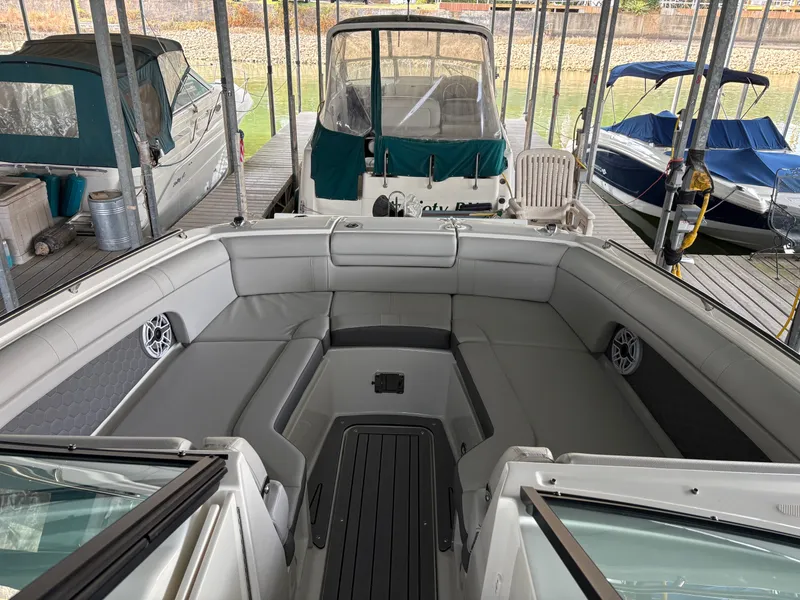Slide: The Image of Interior of a 2020 Sea Ray SDX 270 boat in dock. - 9
