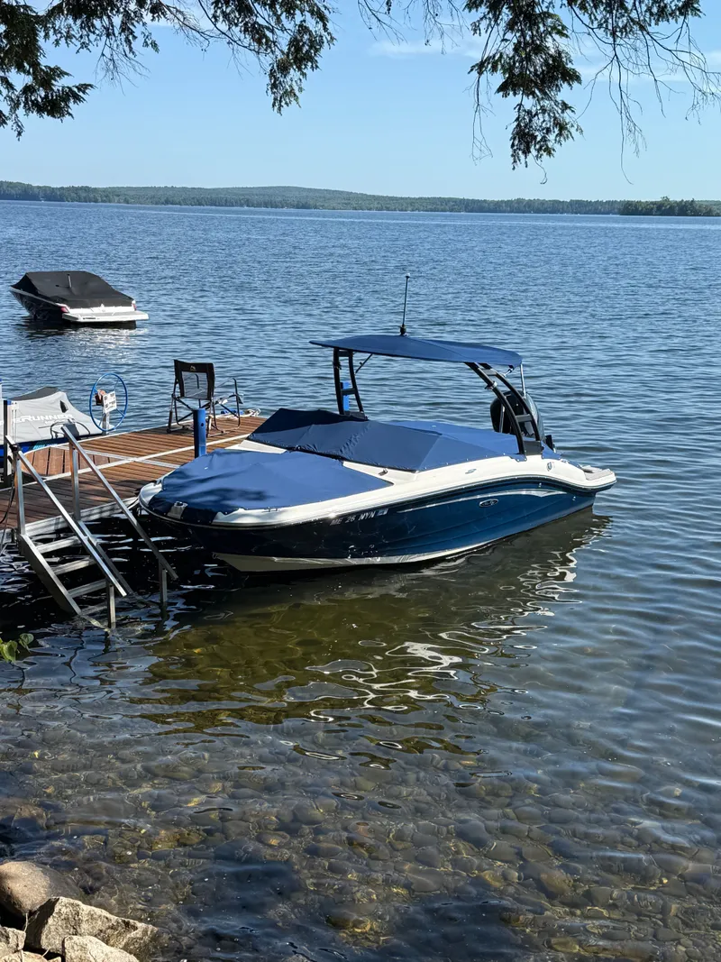 Slide: The Image of Sea Ray SPX 190 Outboard 2022 - 15