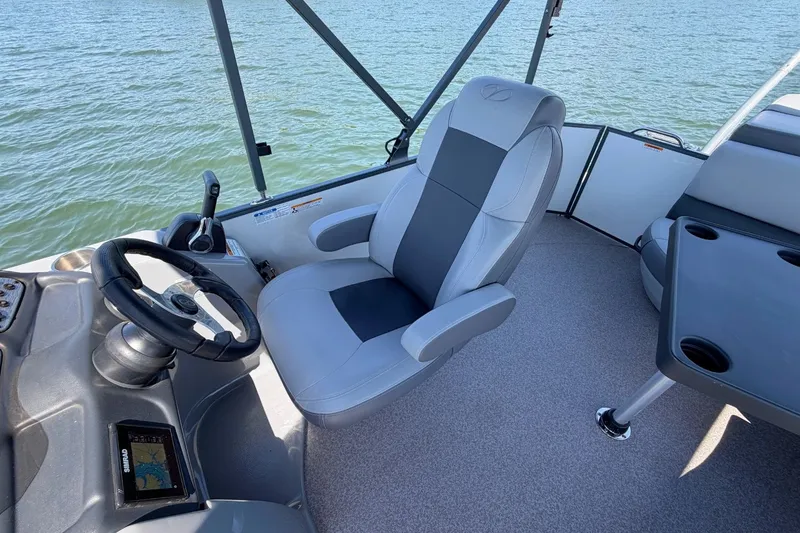 Slide: The Image of Veranda VR20L 2019 - 13
