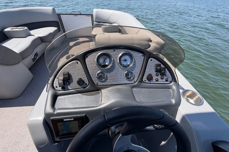 Slide: The Image of Veranda VR20L 2019 - 14