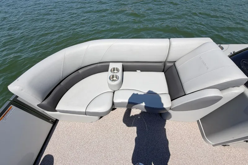 Slide: The Image of Veranda VR20L 2019 - 23