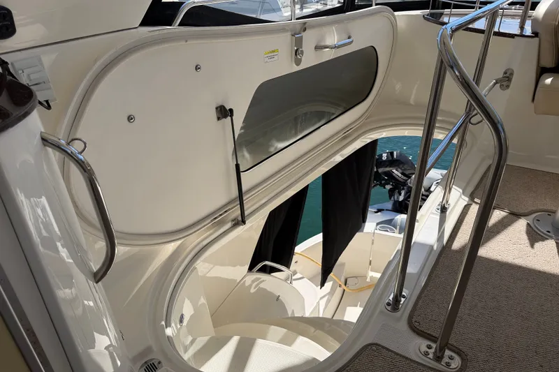 Slide: The Image of Meridian 441 Sedan 2014 - 38