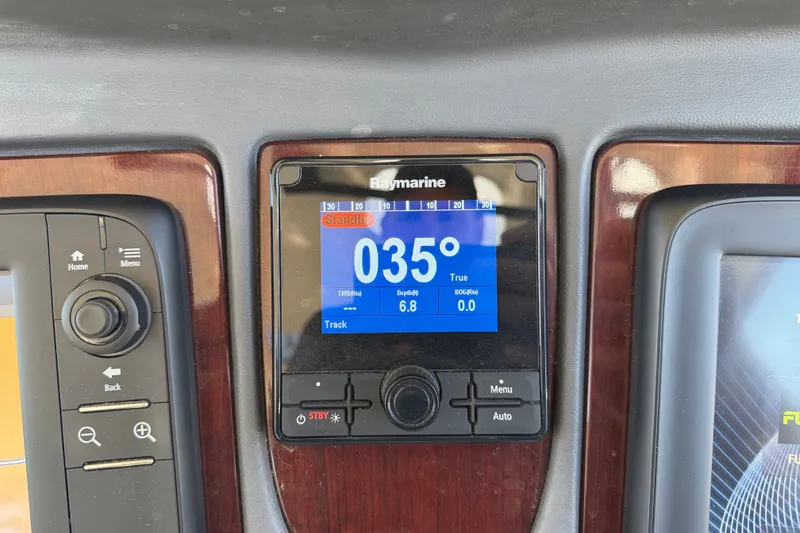 Slide: The Image of Meridian 441 Sedan 2014 - 54