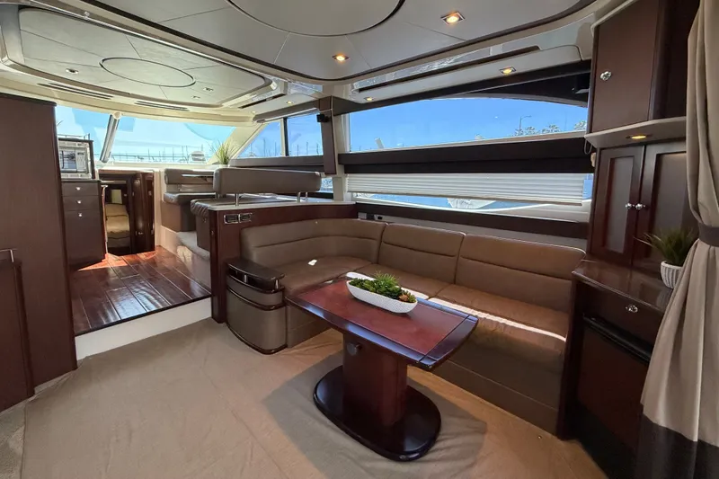 Slide: The Image of Meridian 441 Sedan 2014 - 9