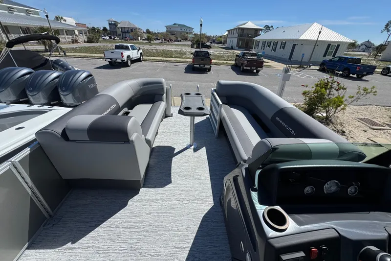 Slide: The Image of 2026 Bennington 22 SSB pontoon boat with spacious seating and modern design. - 9