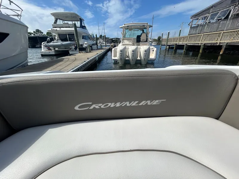 Slide: The Image of Crownline Boats 235 ESX 2022 - 24