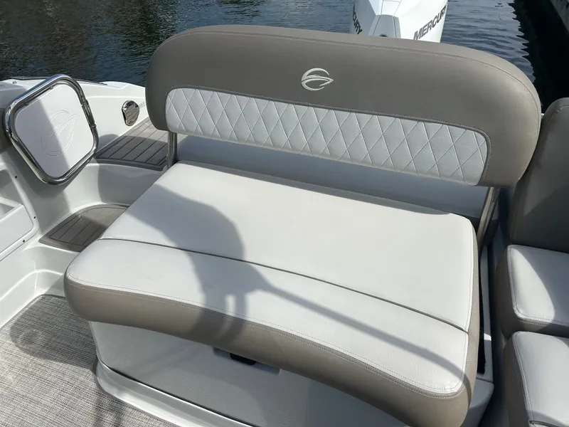 Slide: The Image of Crownline Boats 235 ESX 2022 - 9