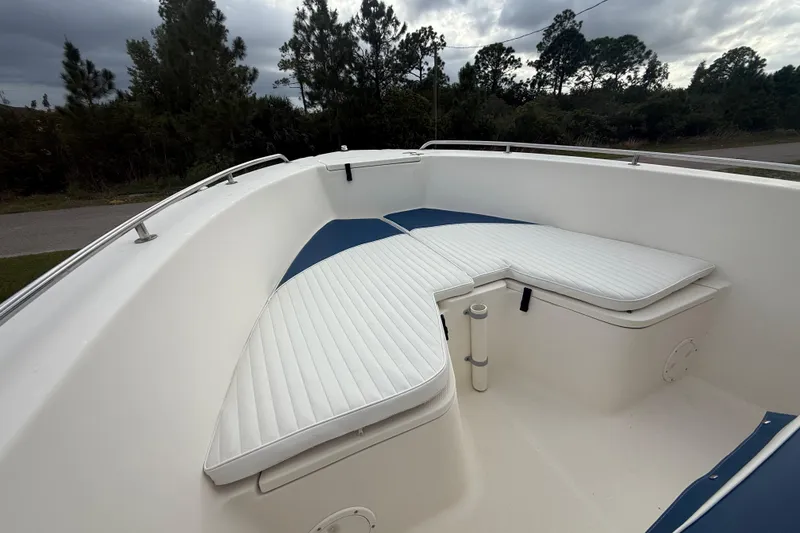 Slide: The Image of Anchor storage compartment on 2005 Sea Hunt Triton 232 boat. - 39